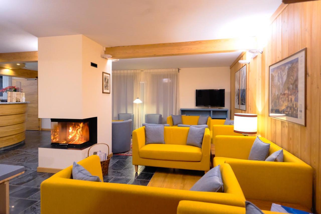 Hotel Aigle كورمايور المظهر الخارجي الصورة