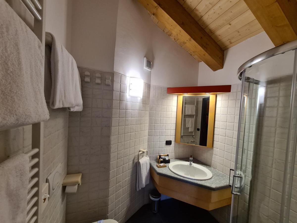 Hotel Aigle كورمايور المظهر الخارجي الصورة