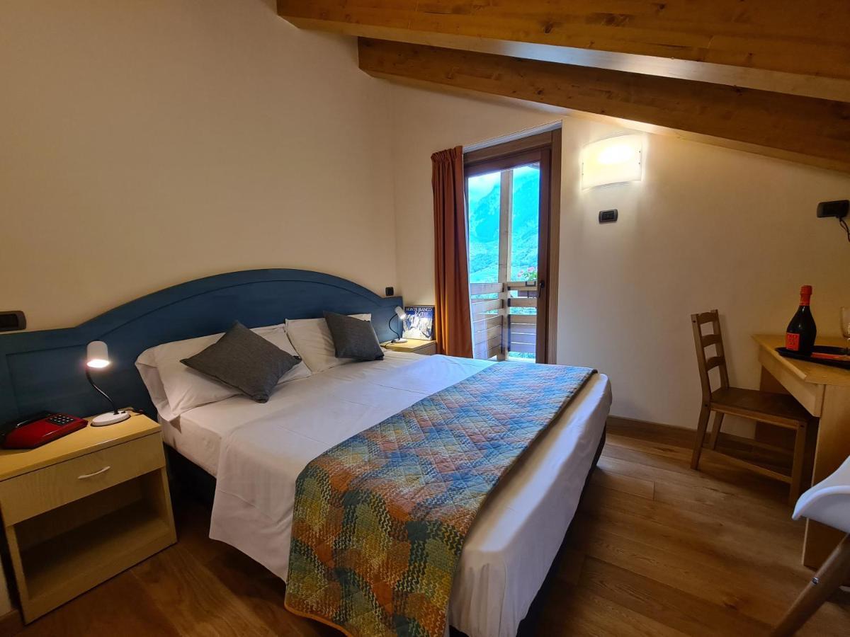 Hotel Aigle كورمايور المظهر الخارجي الصورة