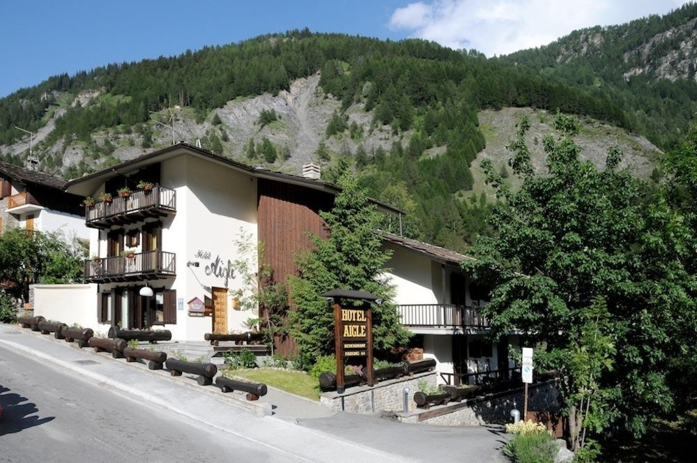 Hotel Aigle كورمايور المظهر الخارجي الصورة